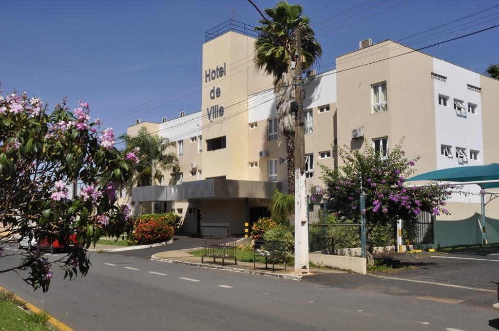 Hotel De Ville Catalão Esterno foto